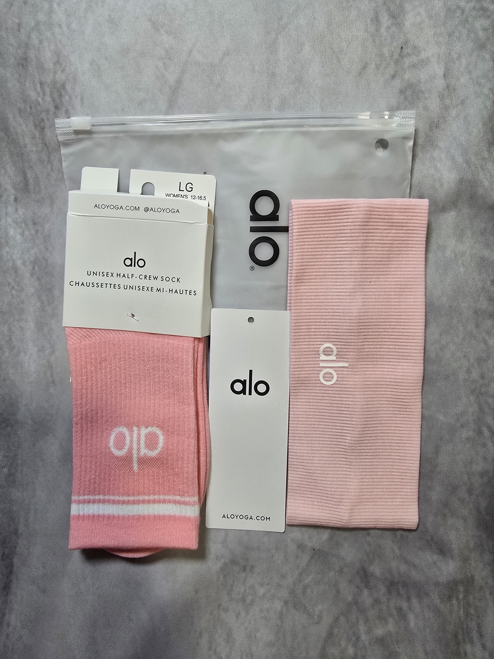 NWT Aesthetic Pink Gym Headband & Pink Sport Socks Set Bundle Pilates Yoga